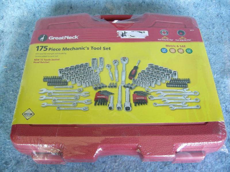 GreatNeck 175pc Mechanics Tool Set