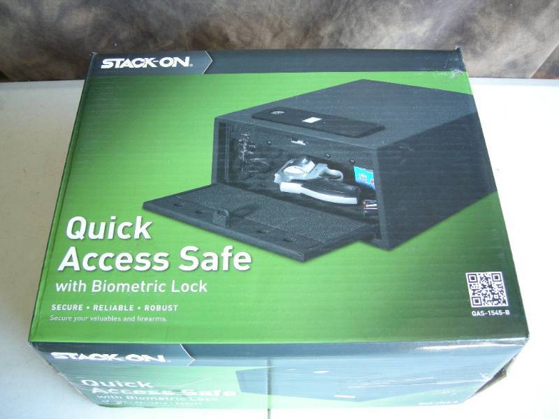 Stack-On Quick Access Save with Biometric Lock