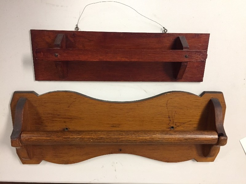 lot 17 image: 2 Vintage Wooden Shelves - Towel Bar