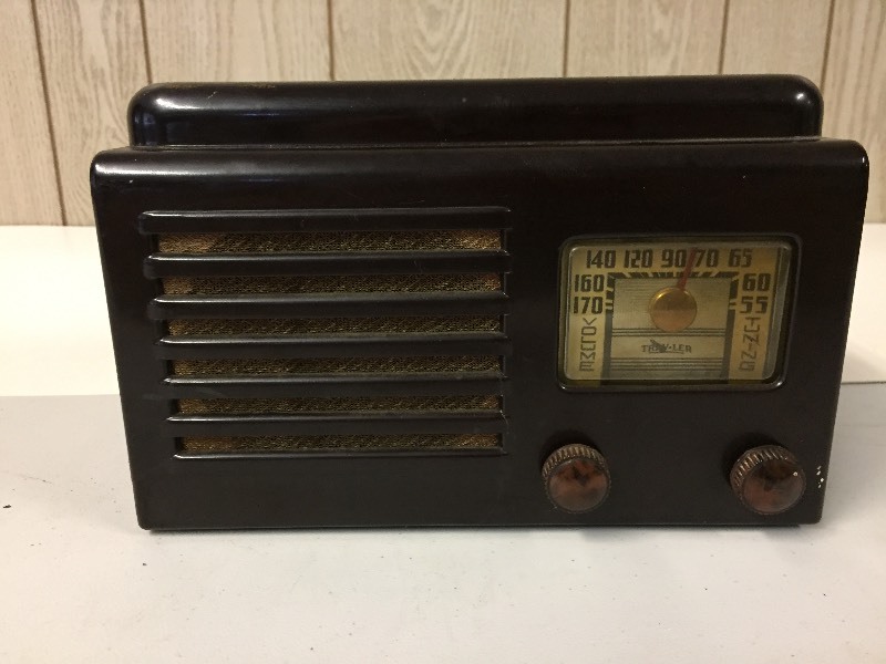 Vintage TRAV-LER Radio | Vintage & Collectibles: Radios & Testers ...
