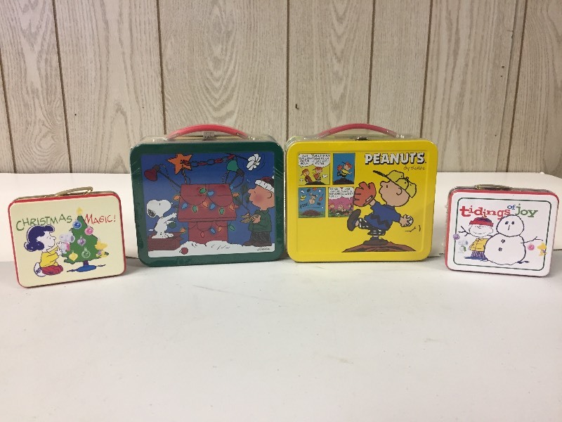 lot 30 image: Hallmark Peanuts Snoopy Numbered Edition Lunchboxes