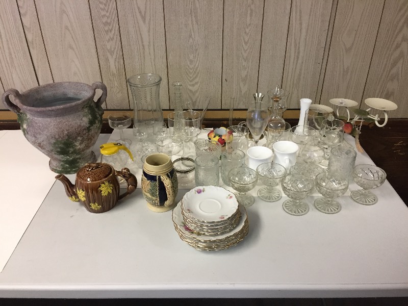 lot 43 image: Vases, Glassware, Candleholders, China