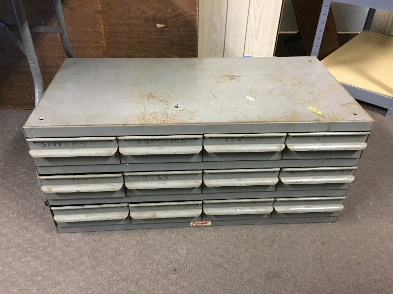 lot 50 image: EQUIPTO Metal Tool Organizer  box
