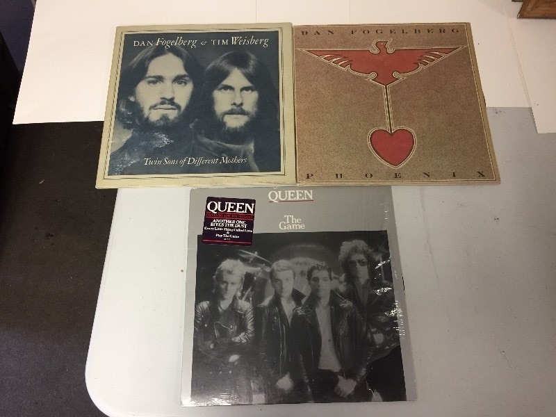 lot 72 image: 3 Vinyl Albums - Fogelberg & Queen