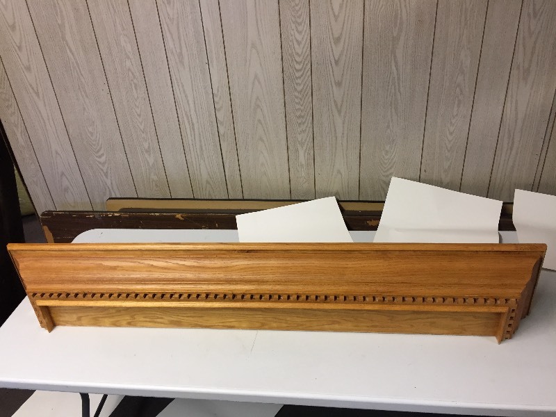 lot 77 image: Beautiful Heavy Oak Fireplace Mantel  Shelf