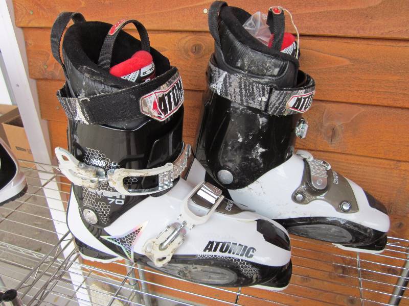 2 Pairs Downhill Ski Boots