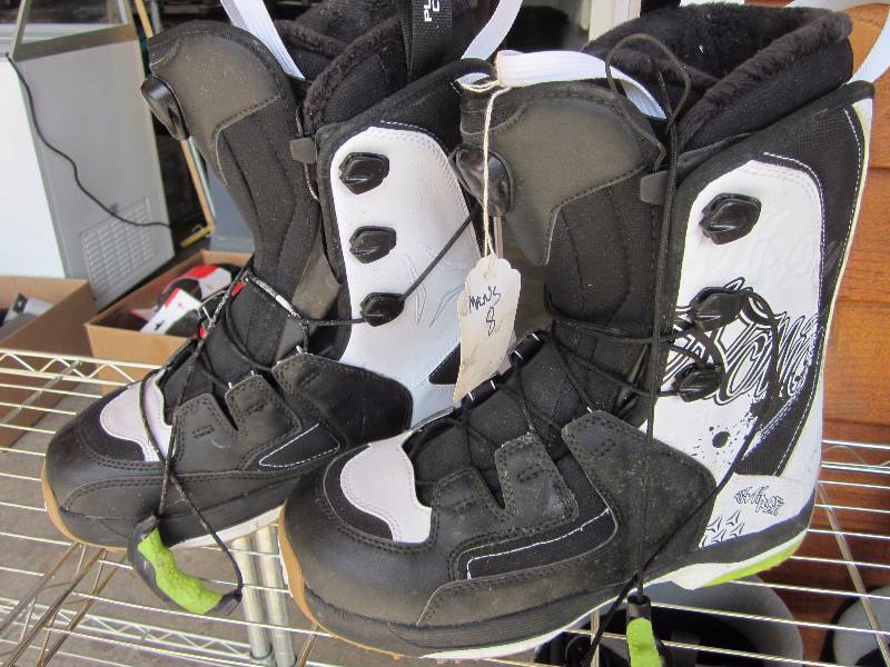 6 Pairs SnowBoard Boots