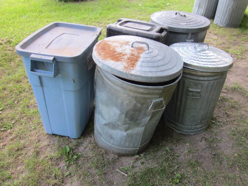 5 Garbage Cans