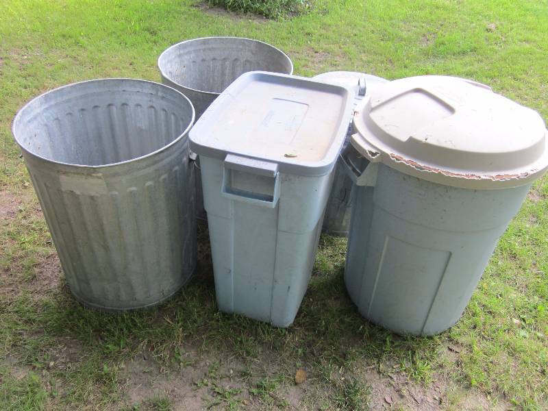 5 Garbage Cans