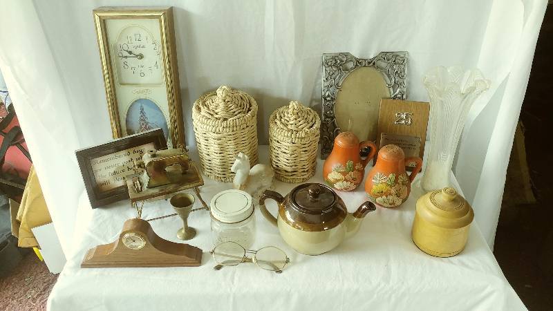 Lot of Household Dcor