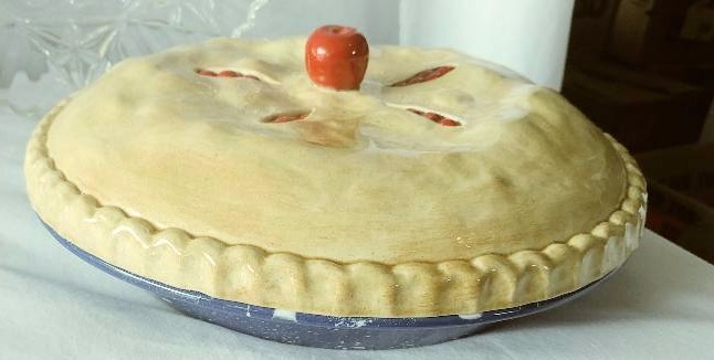 Glass Pie Dishes and Serving Plates