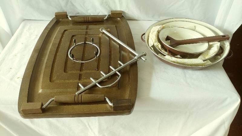 Meat Carving Cutting Board and Serving Bowls