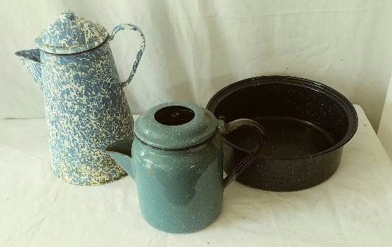2 Metal Pitchers and a Basin
