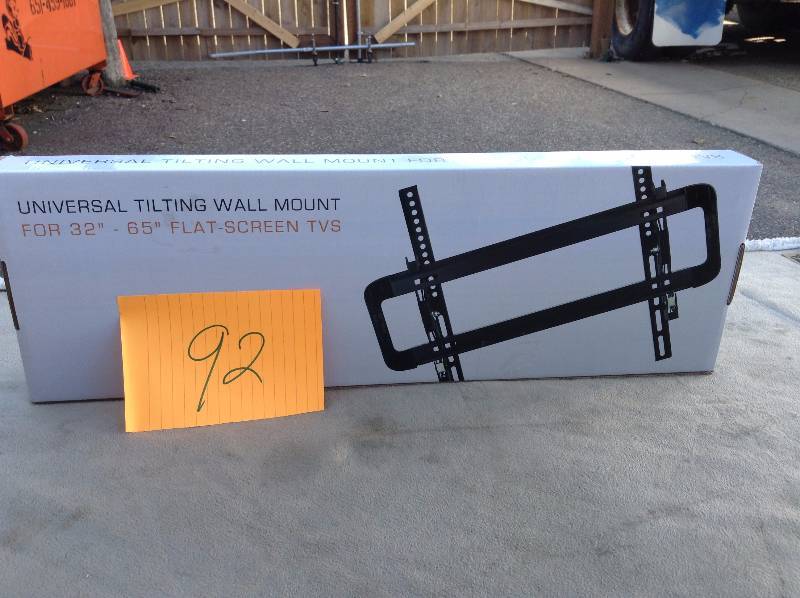 lot 92 image: Universal Tilting Wall Mount for 32-65 Flat Screen Tvs New
