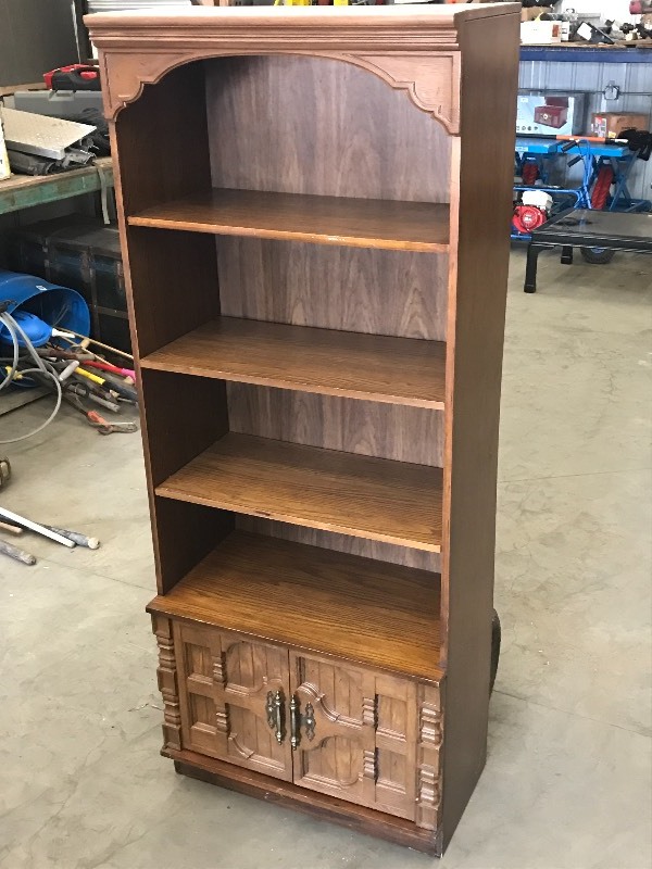 lot 29 image: 4-Level Book Shelf