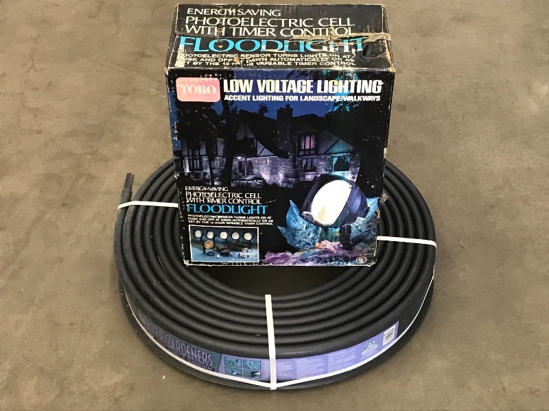 lot 48 image: Lot Of Landscape Lights & Edging