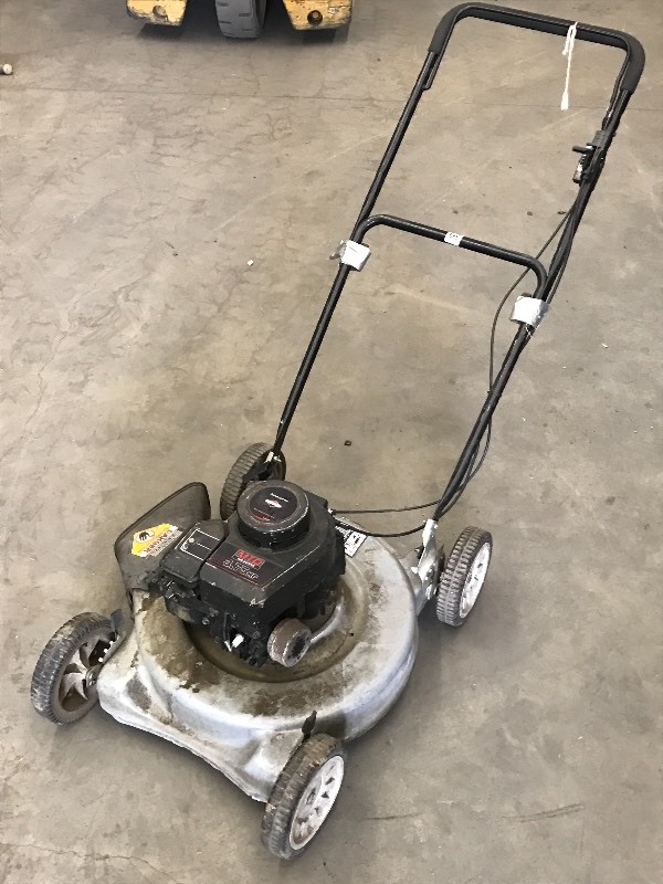 lot 58 image: MTD 21 Lawn Mower