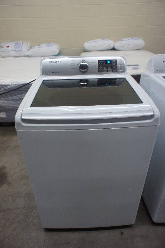 lot 7 image: Scratch and Dent - Samsung Model # (WA45H7000AW) Top-Loading Washer - 4.5 cu ft - White Color - Tested Works - MSRP $899.99