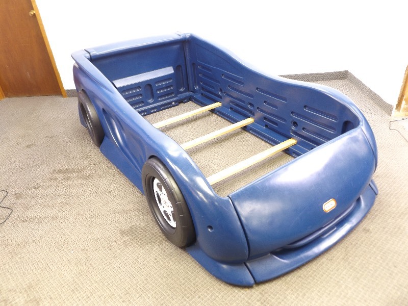 Complete Little Tikes Twin Size Race Car Bed EC 205 Mid Century Furniture Household and Tools Auction K BID