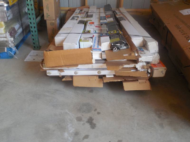 lot 4 image: PALLET LOT OF GLASS SHOWER DOORS & TRACKS