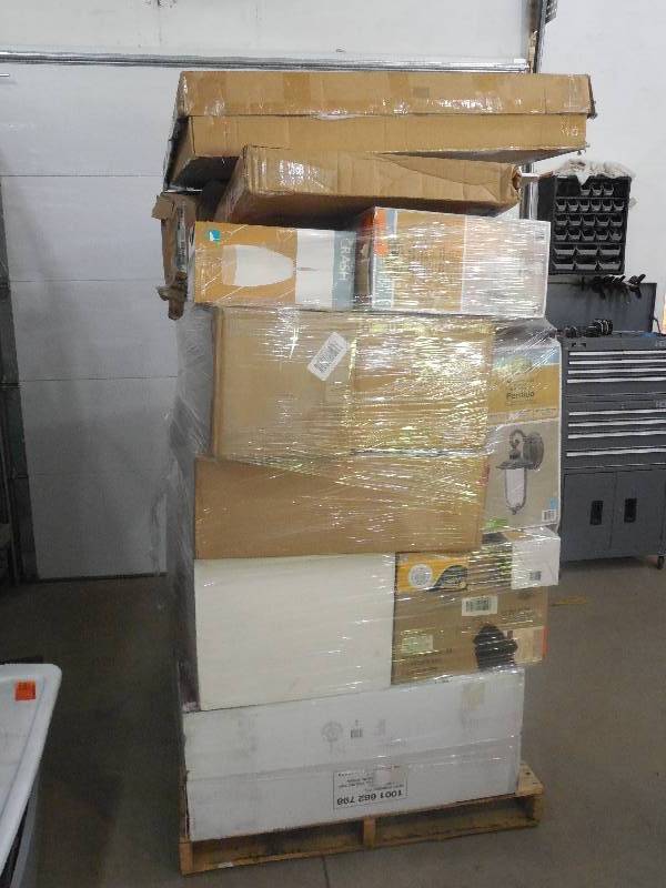 lot 6 image: PALLET LOT OF GENERAL MERCHANDISE , LIGHTS & MISC.