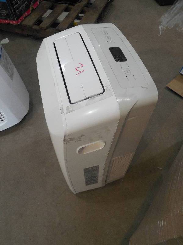 lot 21 image: LG Electronics 8,000 BTU Portable Air Conditioner and Dehumidifier Function with LCD Remote