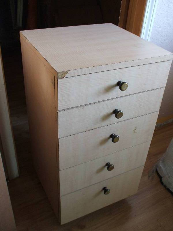 ROLLING DRAWER UNITS