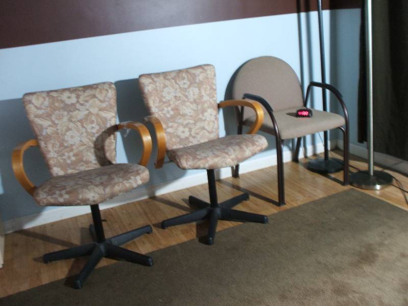 SALON ACCESSORIES