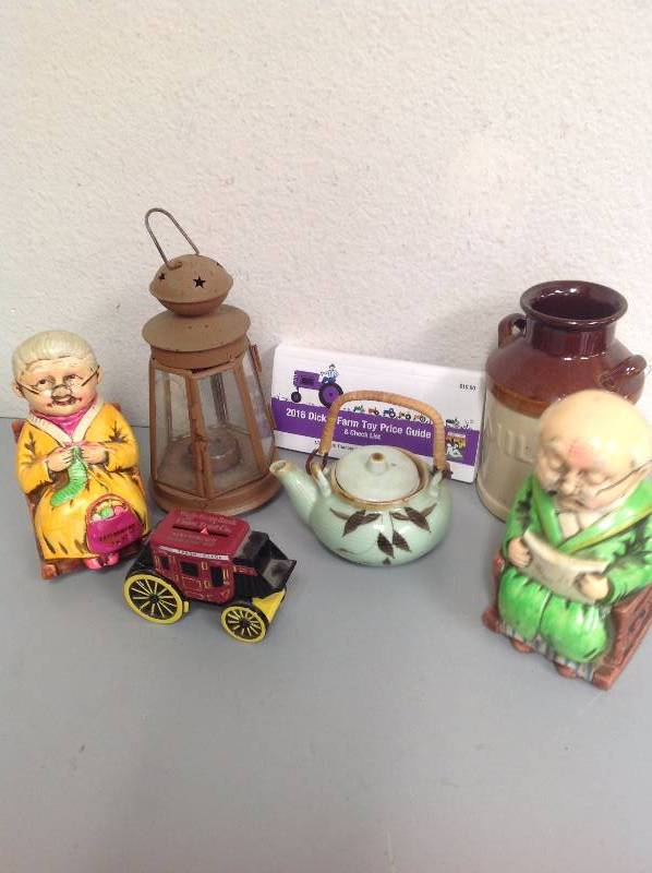 Assorted Vintage Items