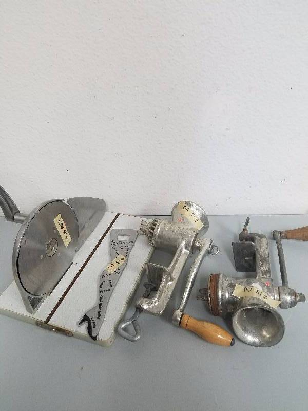Meat slicer