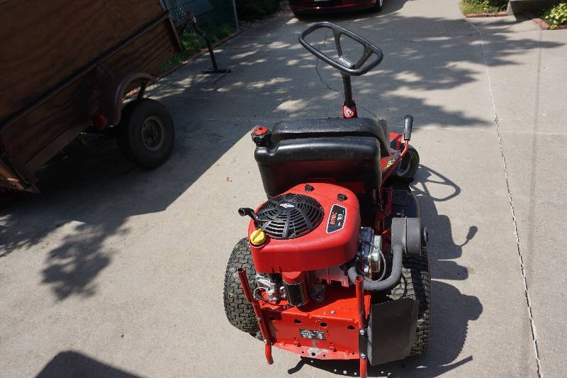 Snapper 28" Mulching Riding Lawn Mower With Bagger Attachment Skid