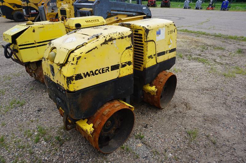 lot 5 image: Wacker Model RT Diesel Powered Vibratory Trench Compactor
