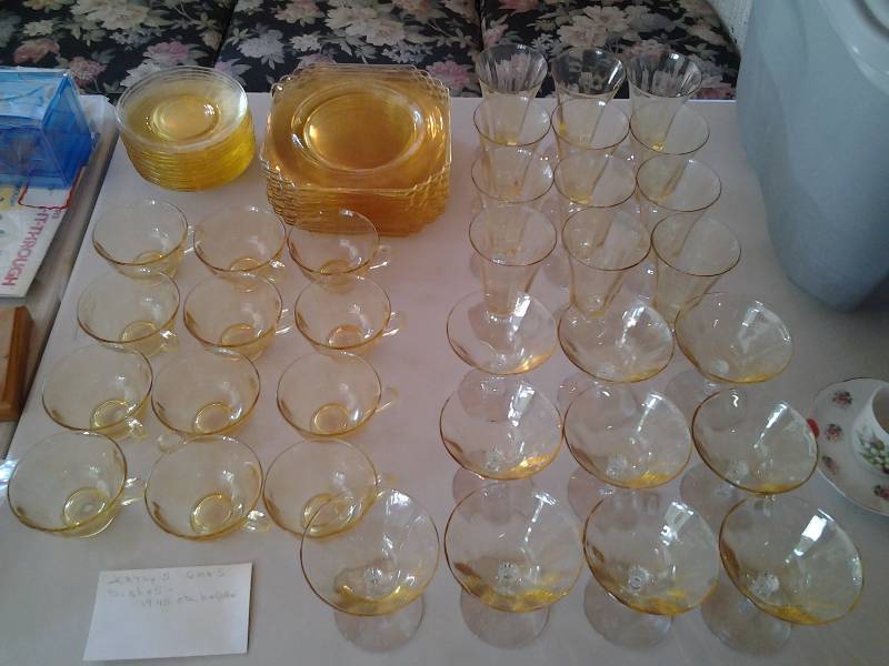 lot 17 image: Amber Glass Dishes 1945 Or Older