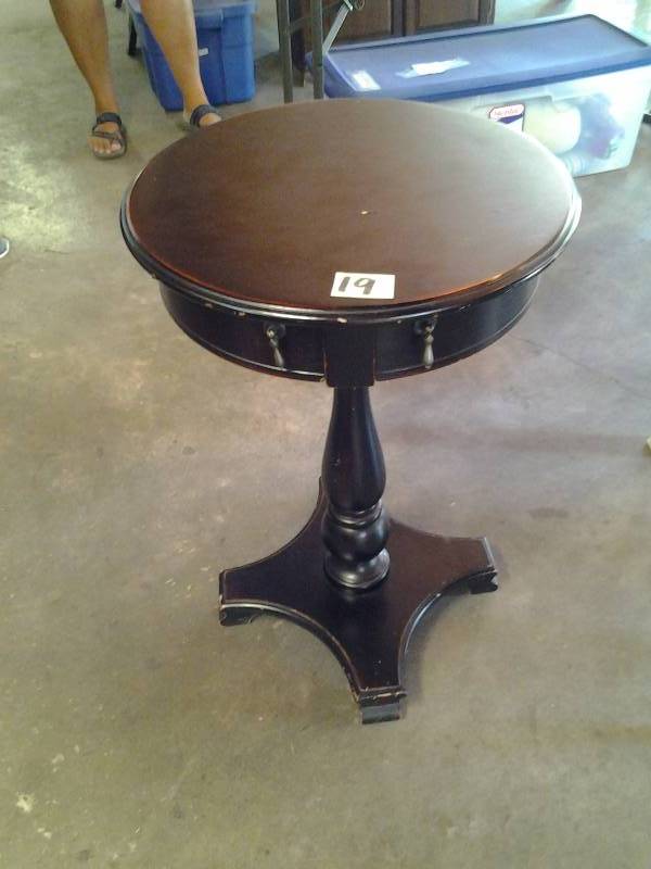 lot 19 image: Round Side Table With Compartments 18x27