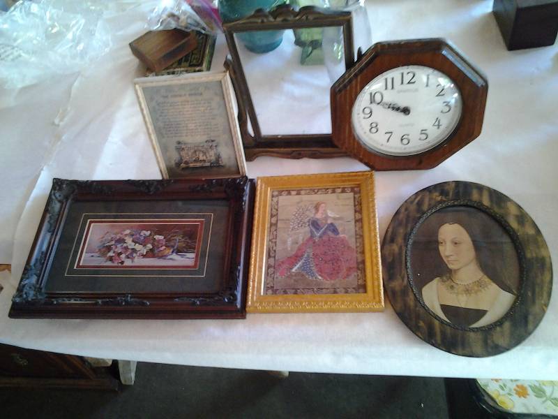 lot 64 image: Lot Of Frames, Pictures, Clock, 1-Vintage Swing Frame