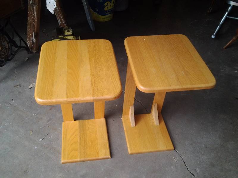 lot 73 image: Pair Of Side Tables
