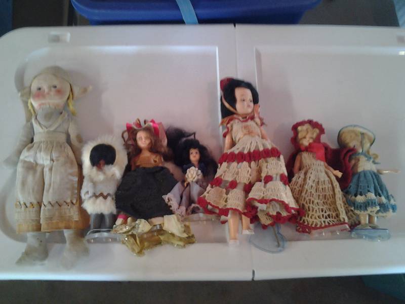 lot 91 image: Collection Of Ethnic & Other Small Dolls