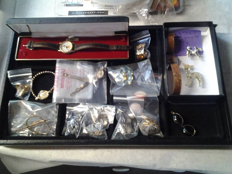 lot 102 image: Lot Of Watches & Vintage Jewelry (1950s)