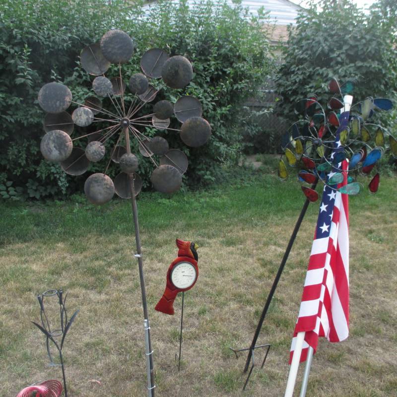 Lawn Ornaments , American Flag, Bird Waterer