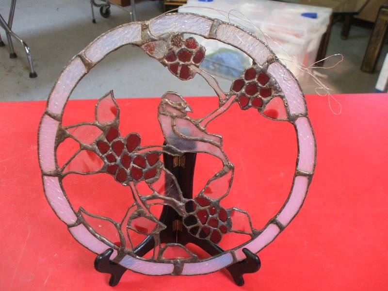 lot 630 image: ART GLASS