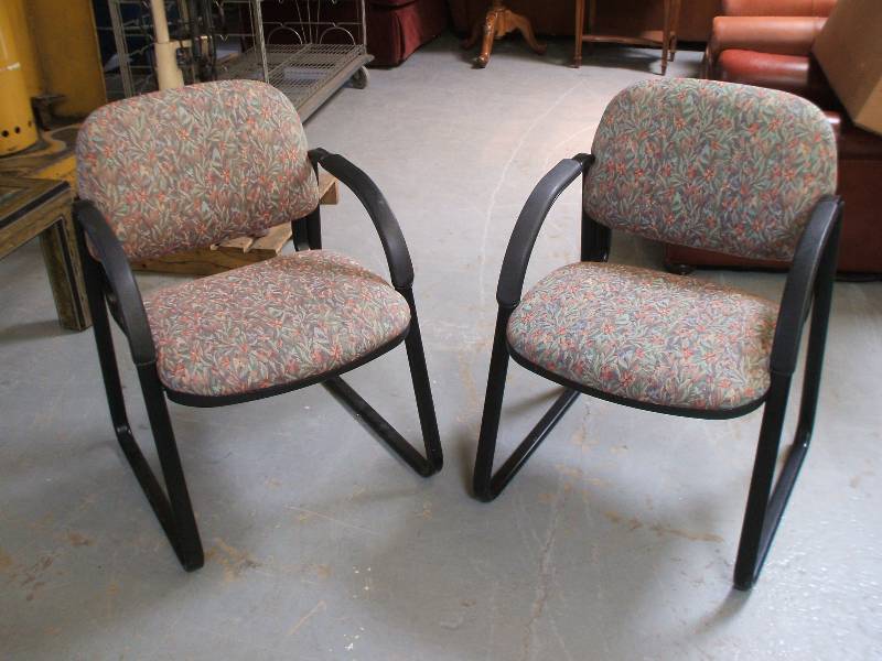 lot 614 image: OFFICE CHAIRS
