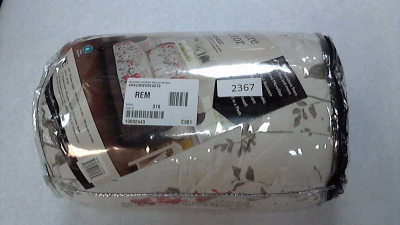 lot 2367 image: Innovative Textile Solutions Meadow Loveseat Cover Protector Berry