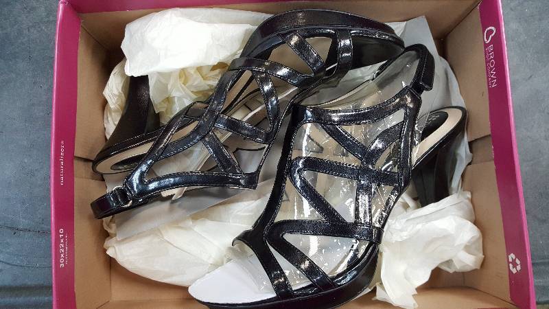 lot 163 image: Womens Naturalizer DANYA Dress Black Smooth Heel  Heels - 8.5