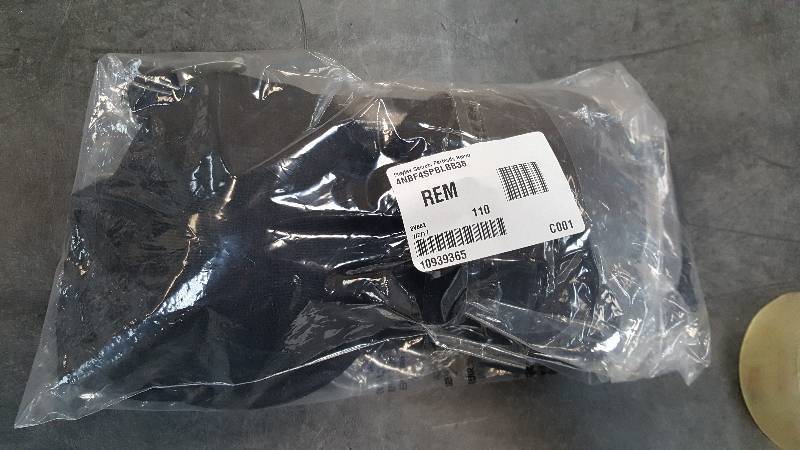 lot 191 image: Playtex Secrets Perfectly Smooth Black Stripe Bra - 38 B