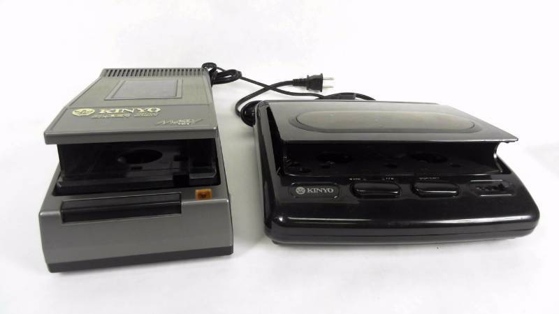 lot 323 image: Lot of 2 - Kinyo Video Cassette Rewinders