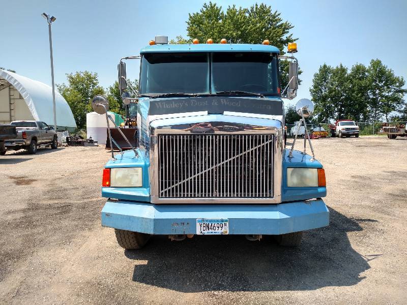 1989 Volvo WHGM Water Truck