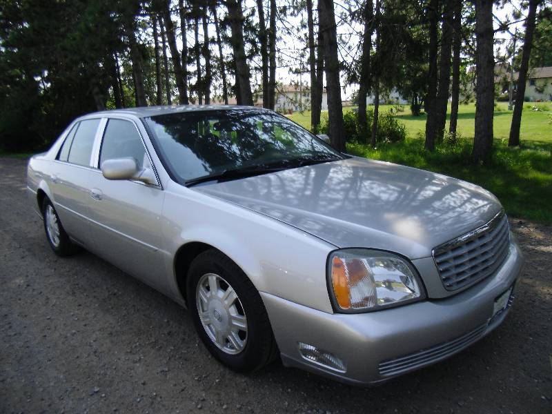 2004 CADILLAC DEVILLE