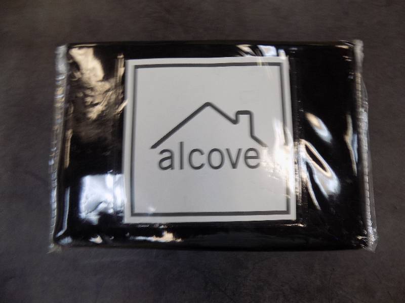 Alcove Solid Color 4PC Window True Black