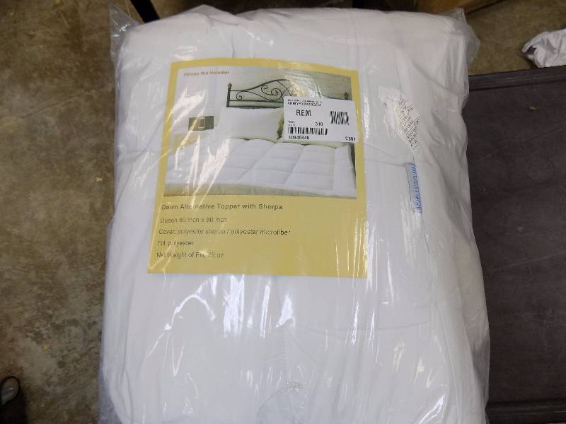 Bluestone Reversible Down-Alternative Topper with Sherpa - Queen