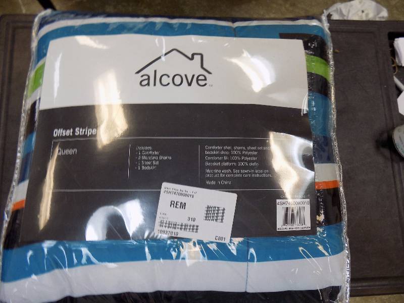 Offset Stripe Bed Set - Full
